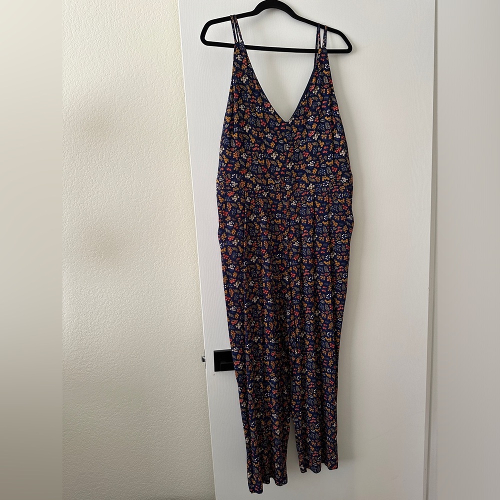 Madewell Women’s in Garden Party Blue jumpsuit size 16